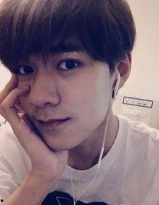 易柏辰生活照,揭秘明星的日常魅力