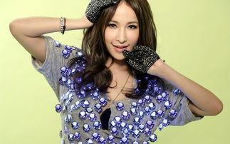 萧亚轩的照片,光影交织的音乐女神